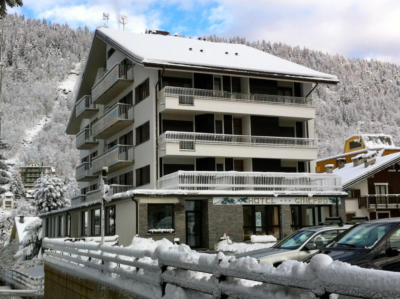 Hotel Ginepro Aprica Exterior foto